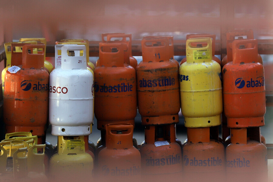 “Abusos gravísimos en precios”: Presentan demanda contra empresas de gas licuado y natural