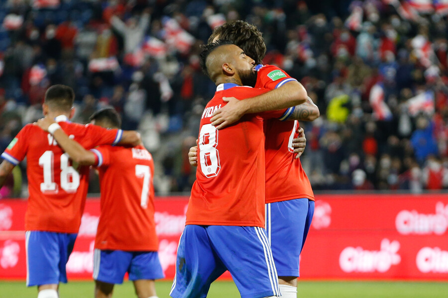 Clasificatorias: ¿A qué hora juega Chile con Paraguay y cómo seguirlo en vivo?