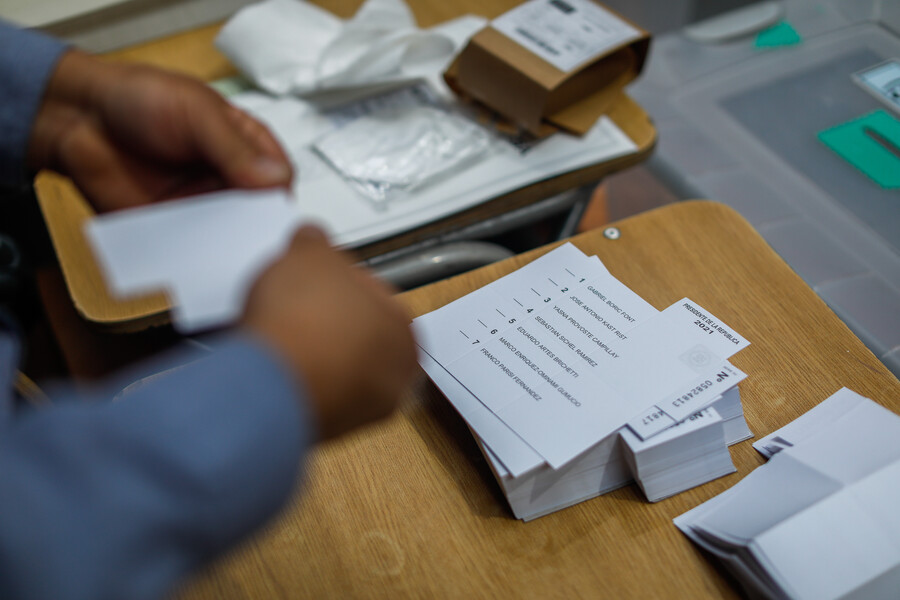 Cierran temporalmente mesa de votación en Ñuñoa tras caso de contacto estrecho