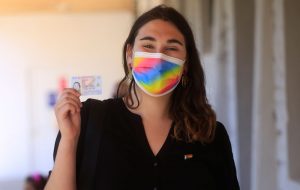 Emilia Schneider se transforma en la primera diputada trans de la historia de Chile