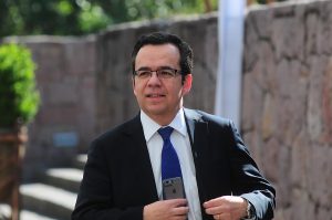 Senado confirma a exministro Luis Felipe Céspedes como consejero del Banco Central