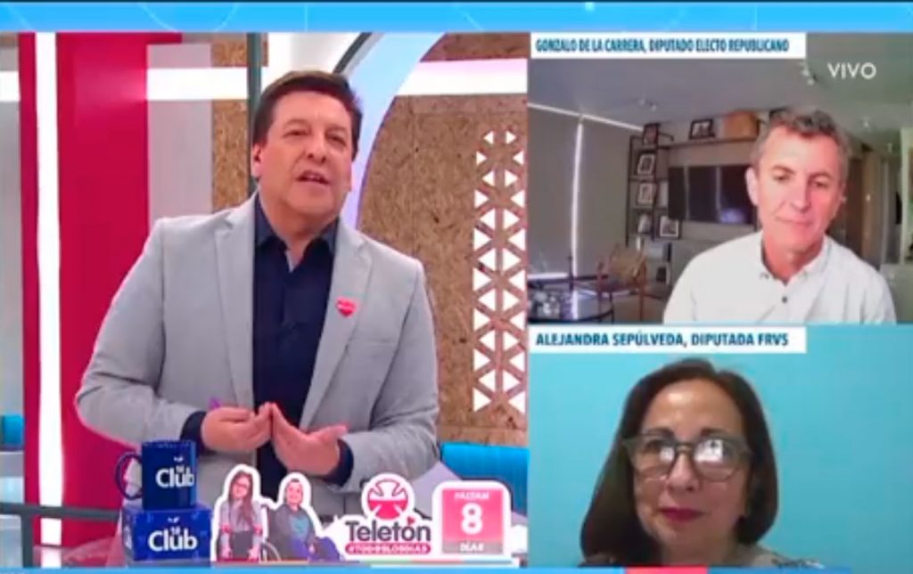 VIDEO| “Le estoy corrigiendo su error”: JC Rodríguez frena en vivo a Gonzalo de la Carrera