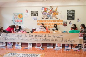 Familiares de presos de la revuelta deponen huelga de hambre por recomendación médica