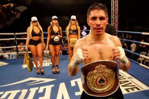 Boxeador chileno ‘Pancora’ Velásquez busca hacer historia: Disputa dos títulos mundiales