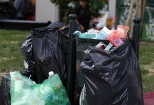 Paro de advertencia: Recolectores de basura comienzan movilización en Santiago