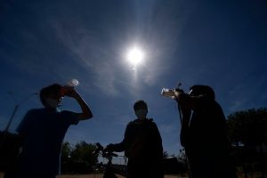 Elecciones a todo sol: MeteoChile pronostica altas temperaturas en zona central