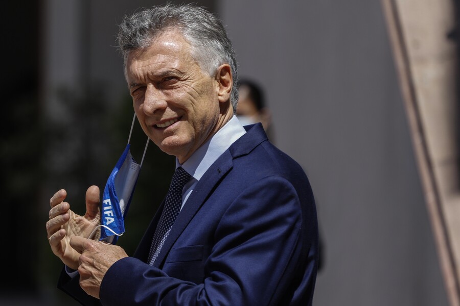 En medio de visita a Chile: Juez argentino procesa a Mauricio Macri por espionaje ilegal