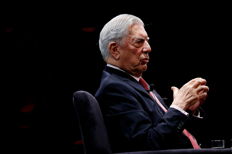 Mario Vargas Llosa expresa apoyo a Kast: «La elección en Chile es fundamental»