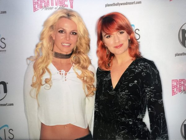 Claudia Bitrán con Britney. Las Vegas, 2017