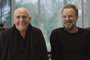 Peter Gabriel y Sting se unen en un llamado a Chile para “votar por la esperanza”