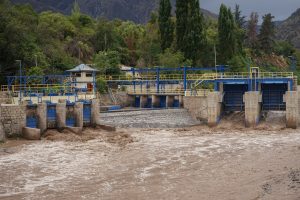 Onemi decreta Alerta Temprana Preventiva en RM por turbiedad en ríos Maipo y Mapocho