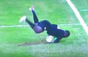 VIDEO| Copa de África: Arquero regala triunfo con inexplicable error en el último minuto