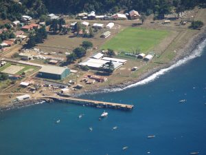 Boric visitará el Colegio Insular Robinson Crusoe, que funciona en containers desde 2010