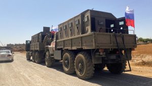 Crisis en Ucrania: Rusia asegura que 10 de sus convoyes militares abandonaron Crimea