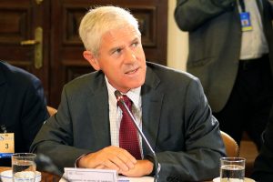 Presidente de Banco Estado presenta su renuncia por "motivos personales"