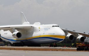 VIDEO| Rusia asegura que destruyó el avión ucraniano ‘Antonov’, el más grande del mundo