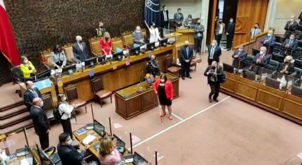 “¡Sí, juro!”: El momento en que Fabiola Campillai se convierte en Senadora de la República