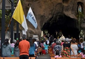 Arzobispado condena profanación en Santuario de Lourdes en Quinta Normal