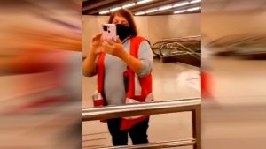 VIDEO| Joven denuncia discriminación por su aspecto físico en estación del Metro