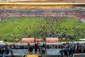 Violencia en el fútbol: México descarta muertos y población no cree en las autoridades
