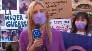 VIDEO| Mónica Rincón y aplaudido despacho desde marcha 8M: “Feminismo es democracia”