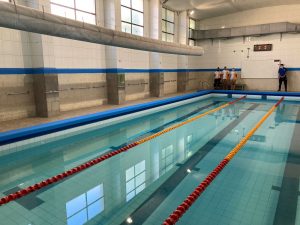 Usach inaugura las nuevas instalaciones inclusivas de su piscina