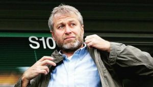 Chelsea en problemas: Congelan activos de Abramóvich y club no puede hacer transacciones
