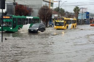 Lluvia en Santiago: Onemi decreta Alerta Temprana Preventiva en varias comunas capitalinas