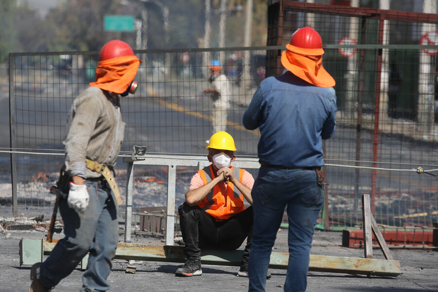 El sueldo de Chile: 50% de las personas ocupadas registró un ingreso de hasta $457.690