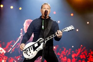 Metallica en ascuas: Piden a Boric que asegure realización del show y habría otro lugar