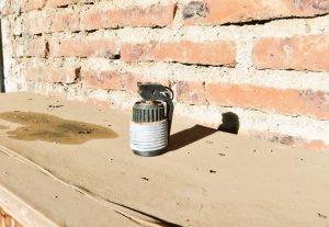 Funcionarios de aseo encuentran granada de mano en basurero público de Algarrobo