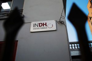 INDH presenta querella por mujer privada de libertad que dio a luz en pasillo de la cárcel