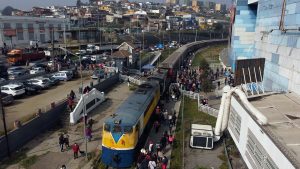Alcaldesa de San Antonio solicita al gobierno habilitar tren de pasajeros a Santiago