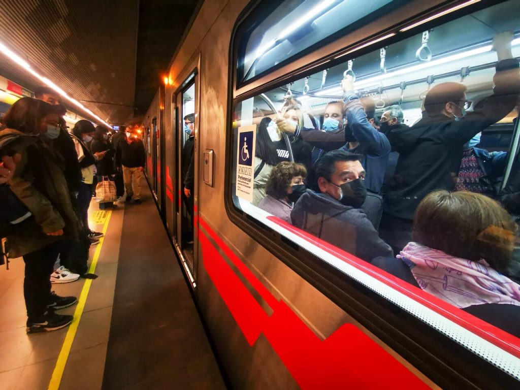 Más allá de fallas y explosiones: Trabajadores del Metro acusan plan de seguridad obsoleto