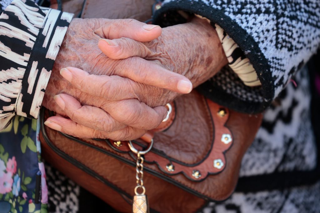 El precario sistema de pensiones latinoamericano obliga a trabajar después de los 65 años