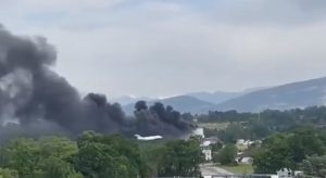 VIDEO| Reportan fuerte explosión y posterior incendio cerca de aeropuerto de Ginebra