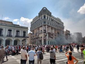Explosión en La Habana: Reportan al menos ocho fallecidos y una decena de desaparecidos