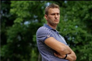 Navalni ironiza con nueva condena de gobierno de Putin: "Me adora en secreto"