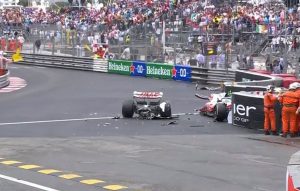 VIDEO| Hijo de Michael Schumacher sufre impactante accidente en F1: Auto se parte en dos