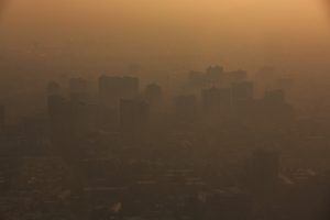 Alerta Ambiental en Santiago: Pésima calidad del aire obliga a autoridad a tomar medidas
