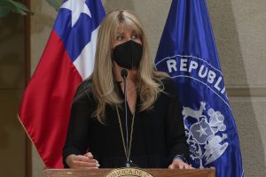 Senadora Rincón emplaza a directiva DC a dejar libertad de acción en Plebiscito de Salida