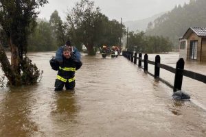 VIDEO| Corral queda aislado debido a intensas lluvias que afectan a la Región de Los Ríos