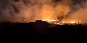 Incendio en La Chimba: Alerta Amarilla en Antofagasta y todas las clases son suspendidas