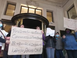 Manifestantes ingresaron al Banco Central: Denuncian precariedad en sus condiciones de vida