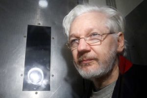 "Retiren los cargos": Comunidad internacional reacciona a extradición de Julian Assange