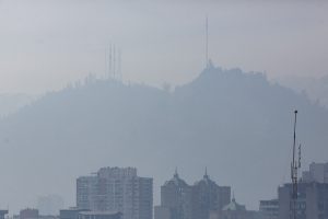 Se acabó el aire limpio: Decretan Alerta Ambiental en la Región Metropolitana para este martes