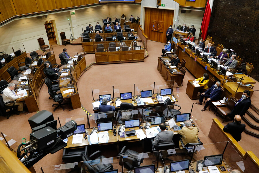 Comités del Senado de todos los partidos condenan agresión contra senadores Campillai y Durana