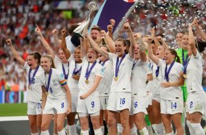 Históricas: Inglaterra derriba a Alemania en la prórroga y logra la Eurocopa