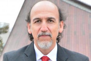 Arquitecto Rodrigo Vidal gana en segunda vuelta y es el nuevo rector de la Usach