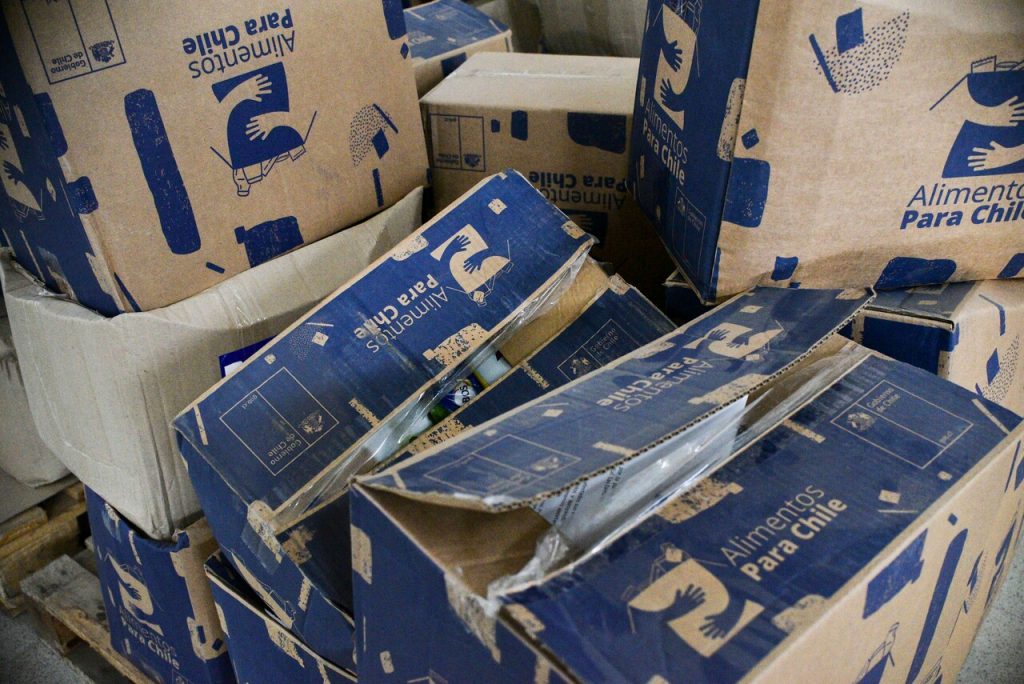 “Oportunismo de la derecha”: Sharp responde a sumario de Contraloría por cajas de alimento